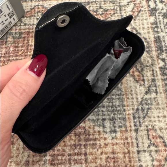 Authentic RayBan RB2132 New Wayfarer Sunglasses, Tortoise Frame, Brown Lenses - Picture 14 of 16